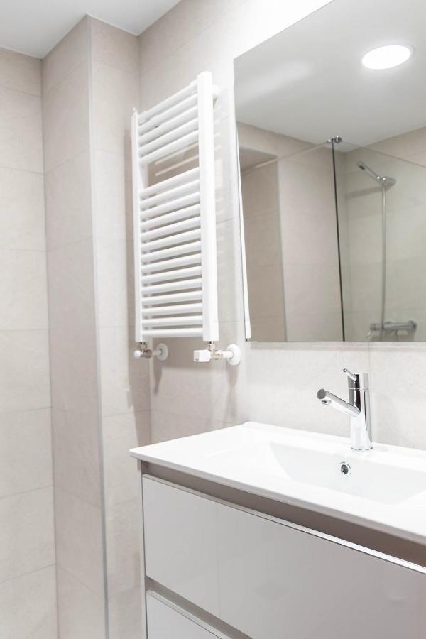 Funcional Y Renovado Apartamento En Iturrama Pamplona Exterior photo